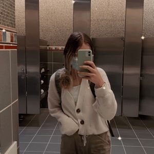 Meet your Posher, Maddyie